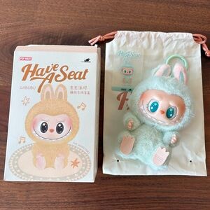 QUQU Labubu - Have A Seat